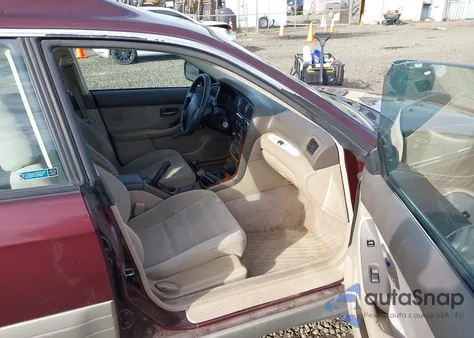 2000 Subaru Outback z USA, uszkodzony, nr VIN 4S3BH6658Y6673053